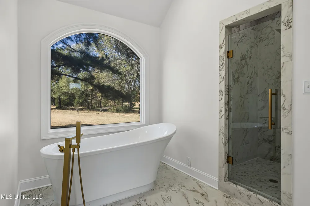 1594 Victoria Road Byhalia, MS 38611