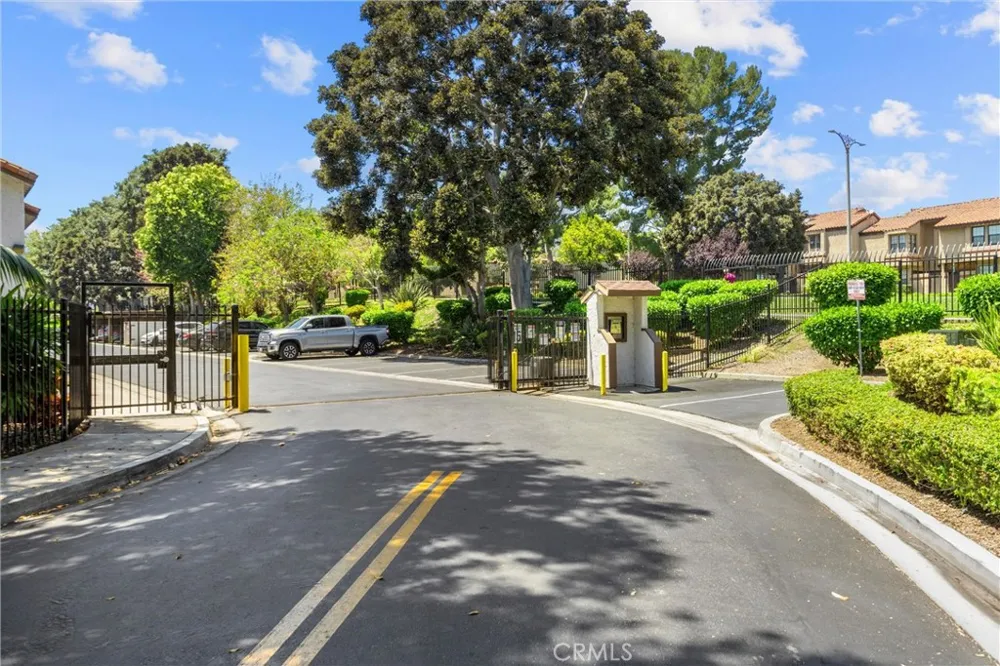 122 Kauai Placentia, CA 92870