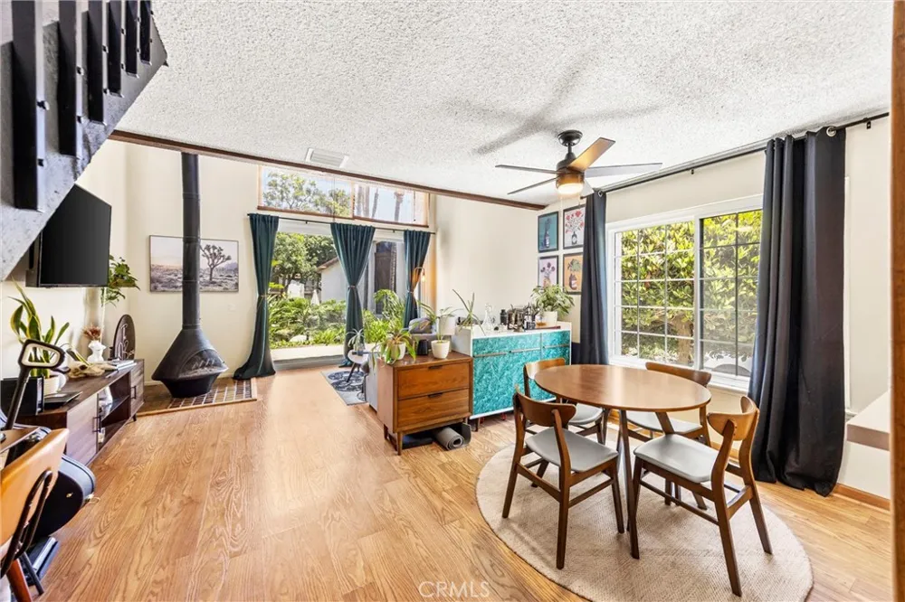 122 Kauai Placentia, CA 92870