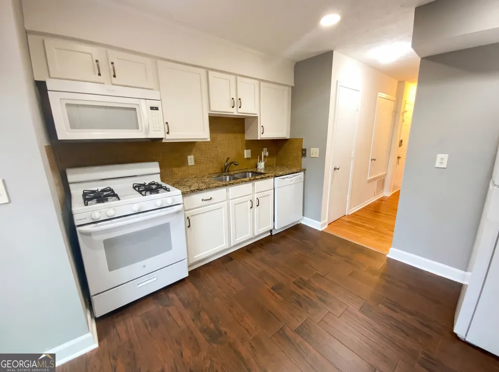 311 Quail RUN Roswell, GA 30076
