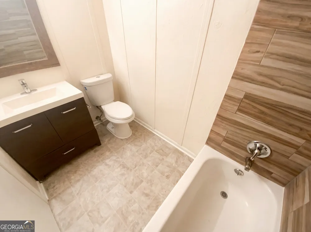 311 Quail RUN Roswell, GA 30076