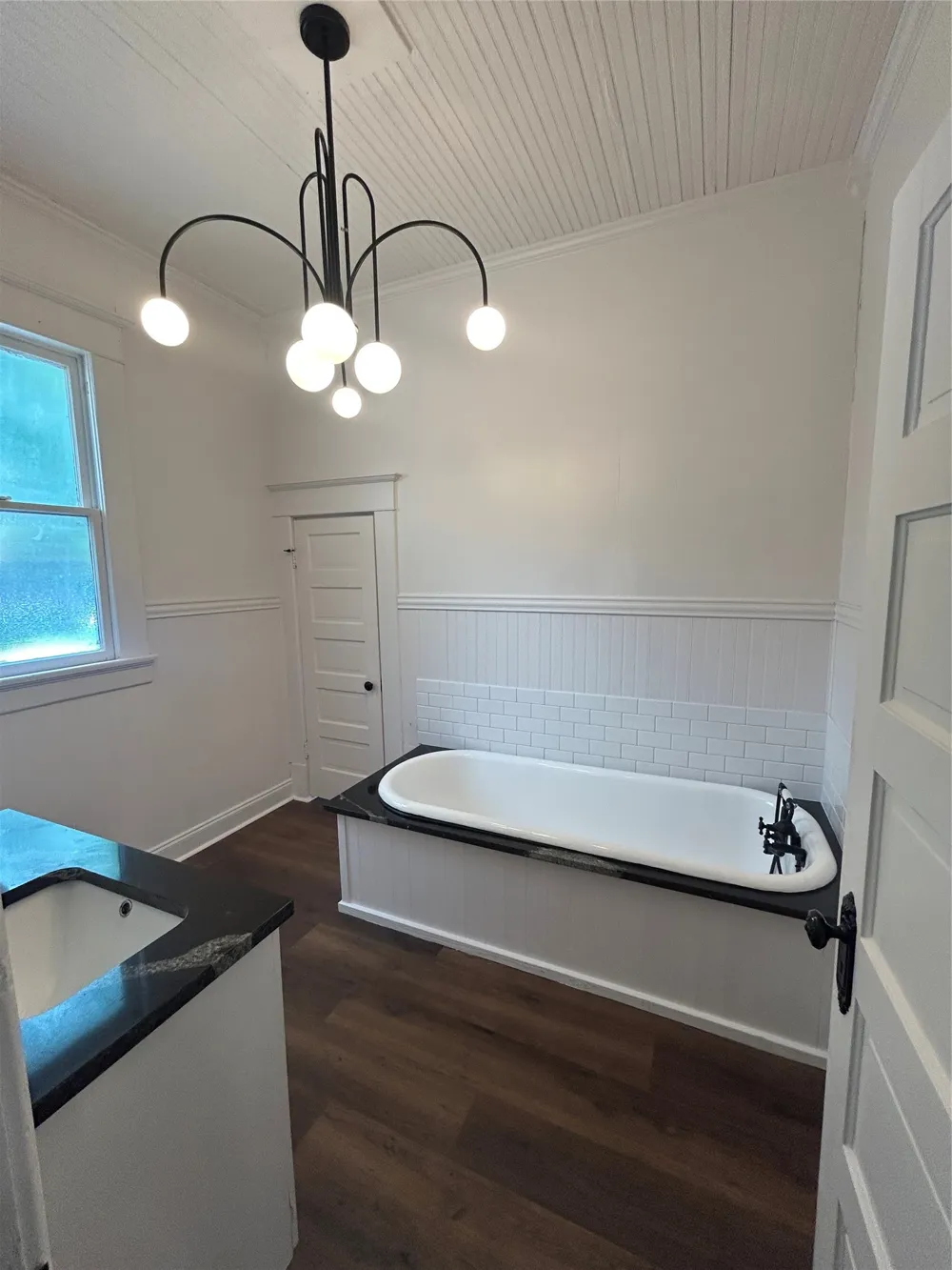 402 E Navasota Street Groesbeck, TX 76642