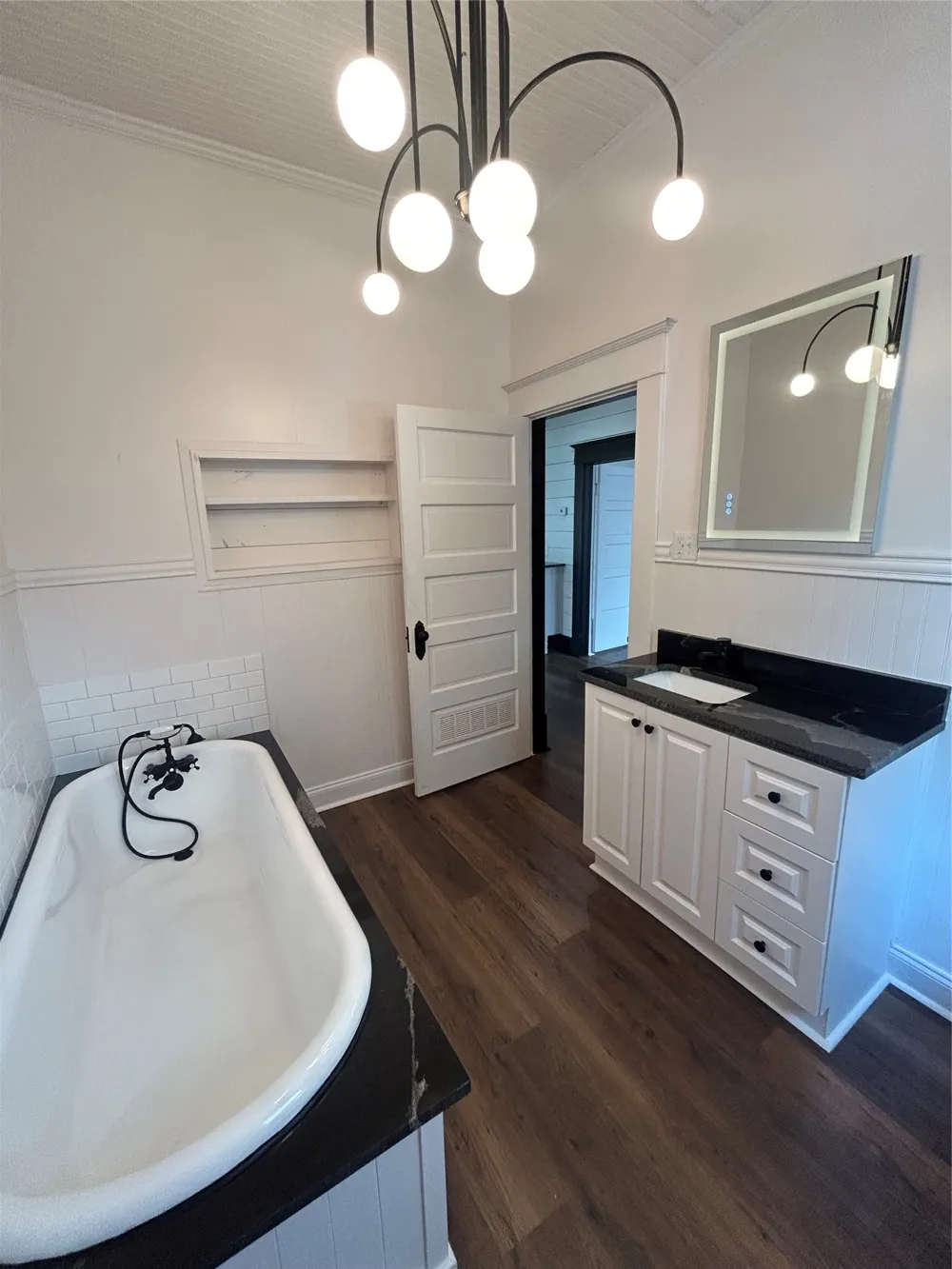 402 E Navasota Street Groesbeck, TX 76642