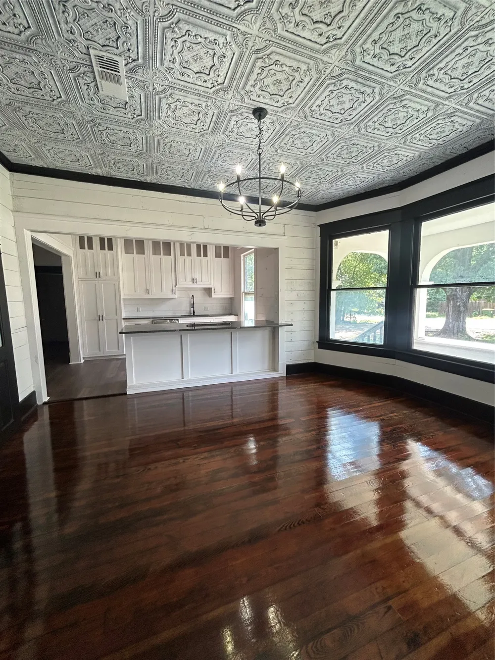 402 E Navasota Street Groesbeck, TX 76642