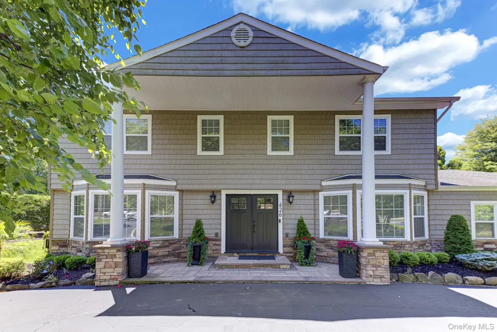 426 Wolf Hill Road Dix Hills, NY 11746