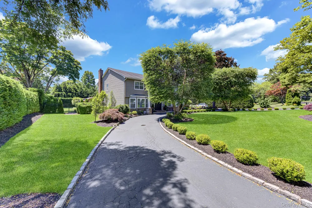 426 Wolf Hill Road Dix Hills, NY 11746