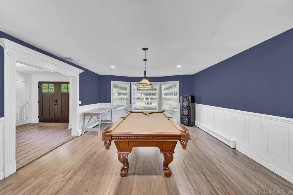 426 Wolf Hill Road Dix Hills, NY 11746