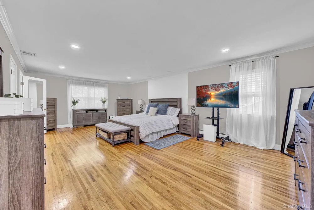 426 Wolf Hill Road Dix Hills, NY 11746