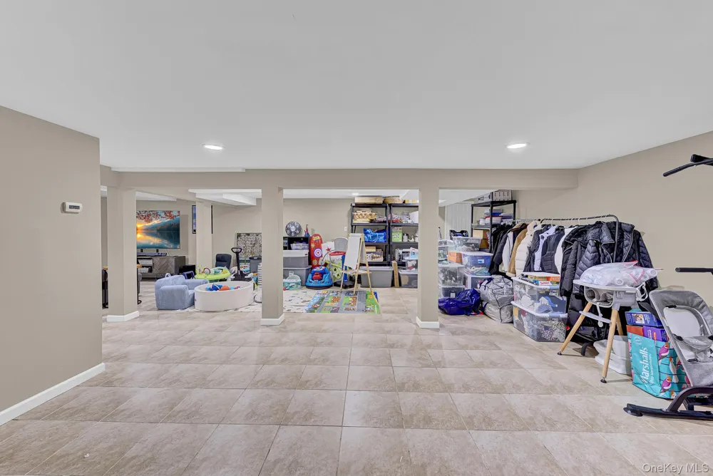 426 Wolf Hill Road Dix Hills, NY 11746