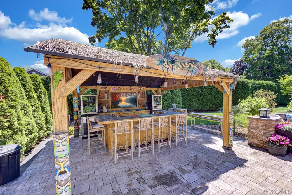 426 Wolf Hill Road Dix Hills, NY 11746