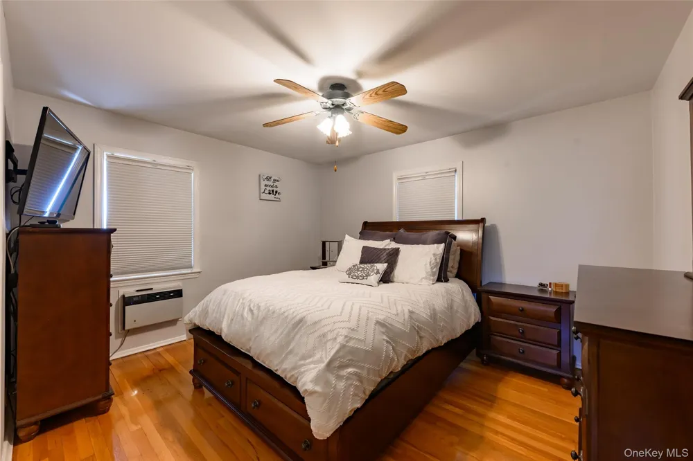 1316 Telegram Avenue Elmont, NY 11003