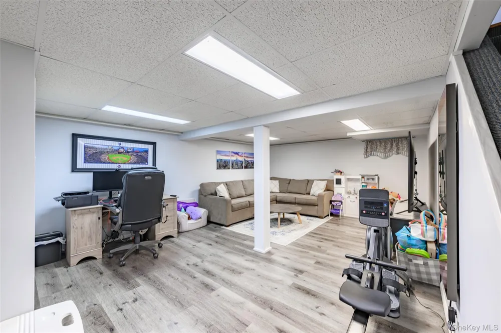 1316 Telegram Avenue Elmont, NY 11003