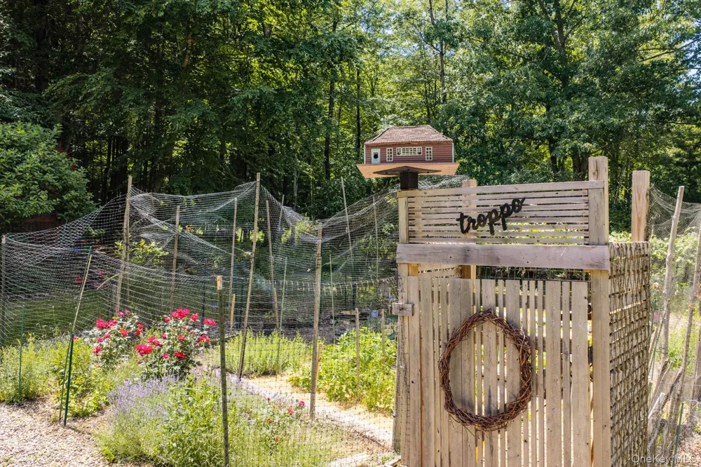 10 Church Road Mountain Dale, NY 12763