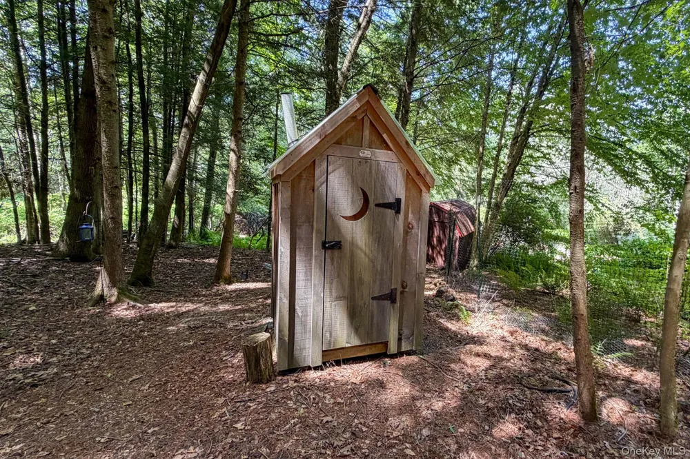 10 Church Road Mountain Dale, NY 12763