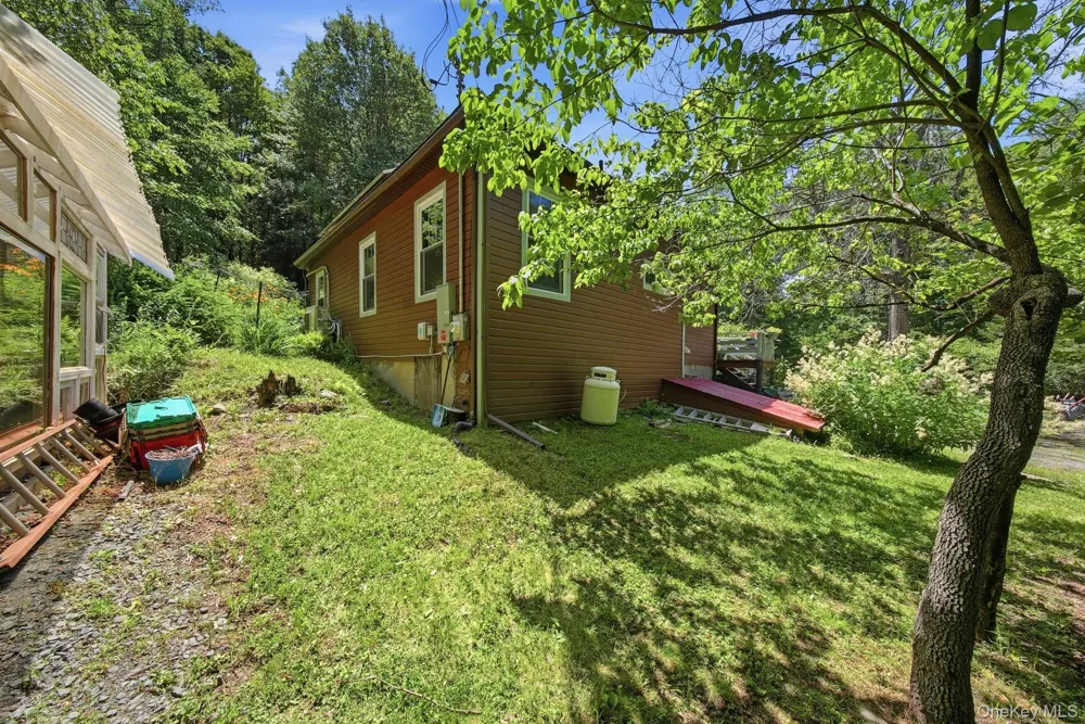 10 Church Road Mountain Dale, NY 12763