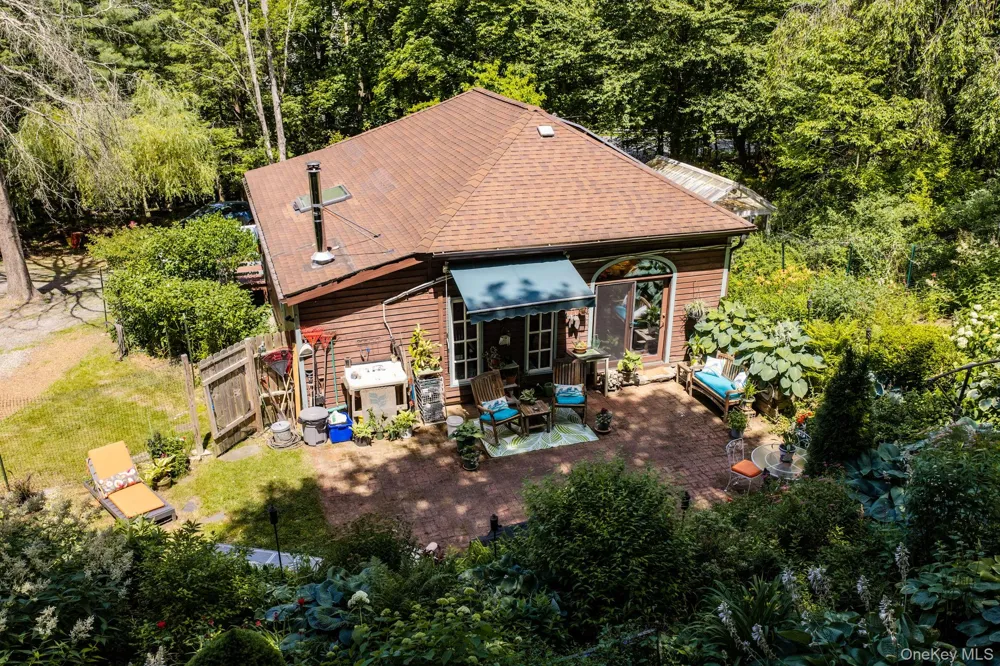 10 Church Road Mountain Dale, NY 12763