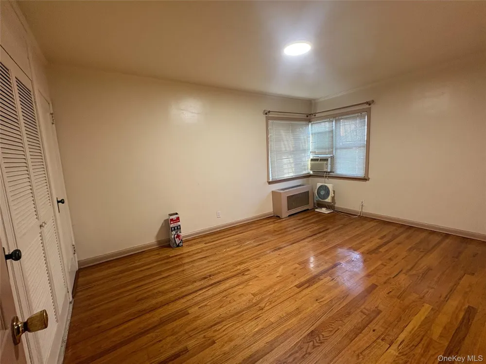 6911 180th Street Fresh Meadows, NY 11365