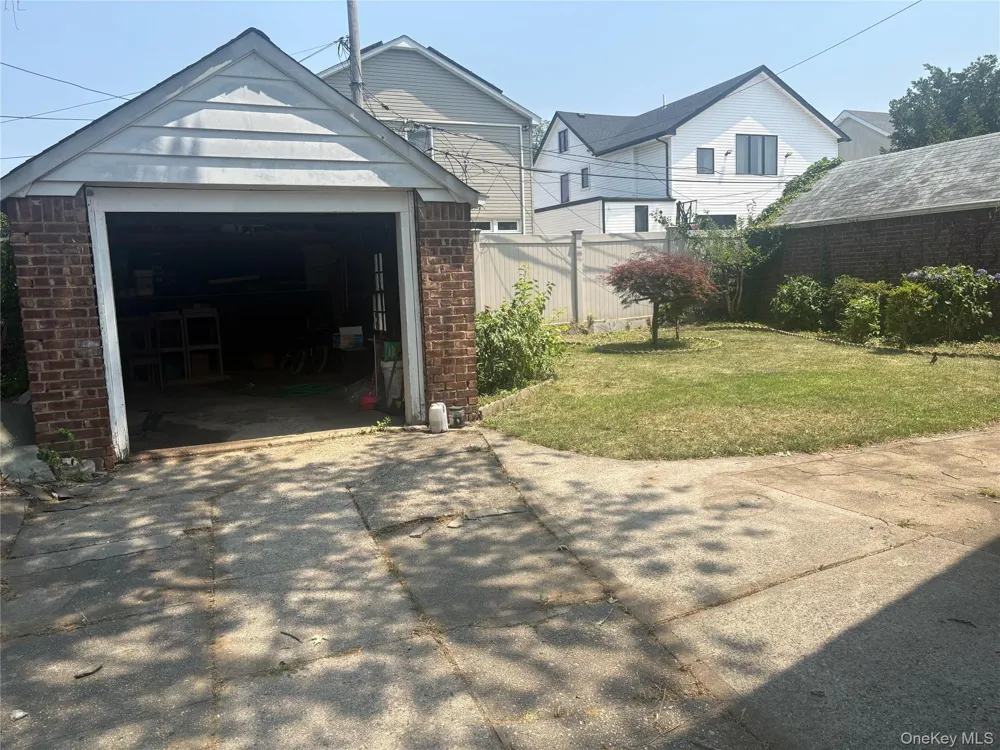 6911 180th Street Fresh Meadows, NY 11365