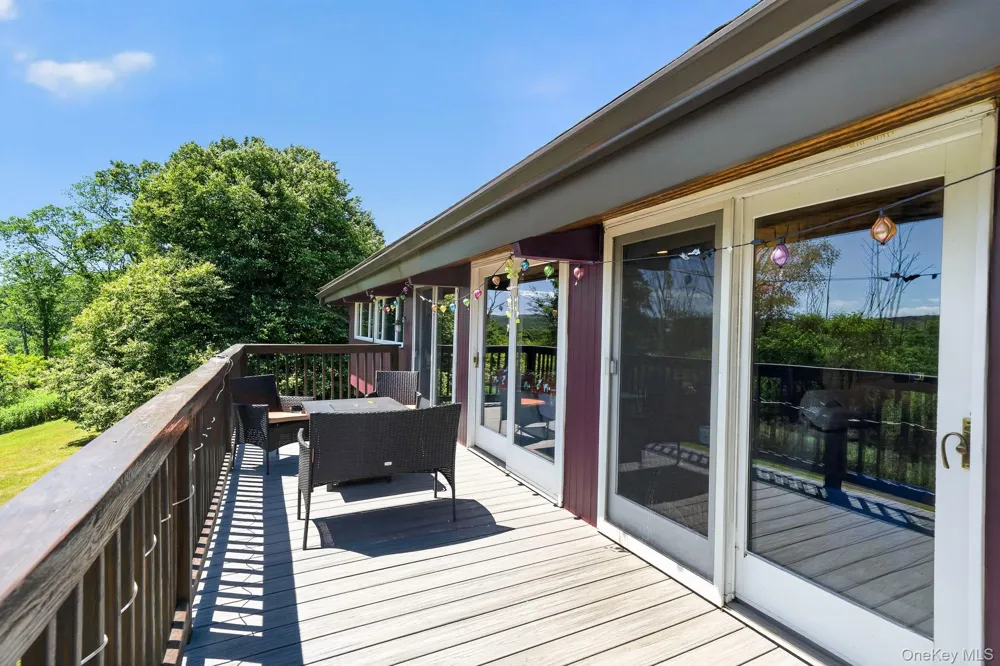 424 Laroe Road Chester, NY 10918