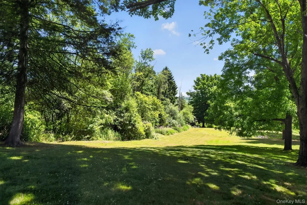 424 Laroe Road Chester, NY 10918