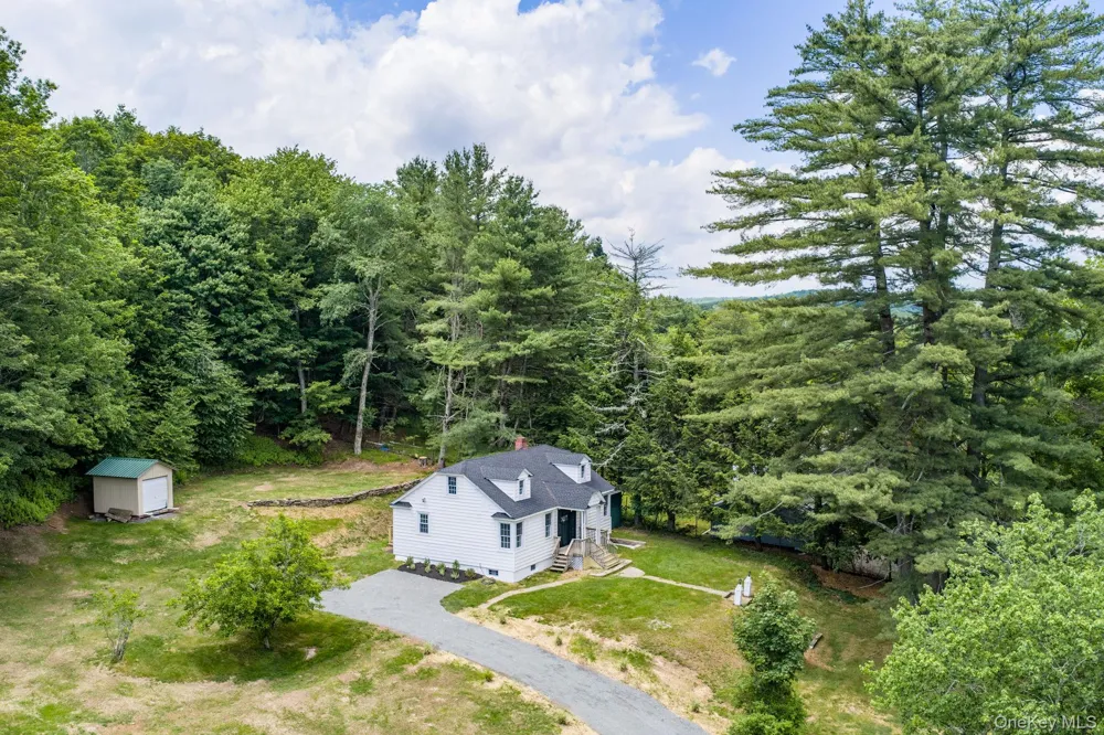 810 Benton Hollow Road Woodbourne, NY 12788