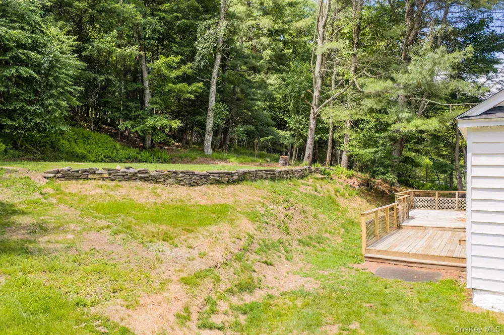 810 Benton Hollow Road Woodbourne, NY 12788