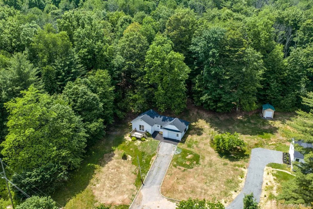 810 Benton Hollow Road Woodbourne, NY 12788
