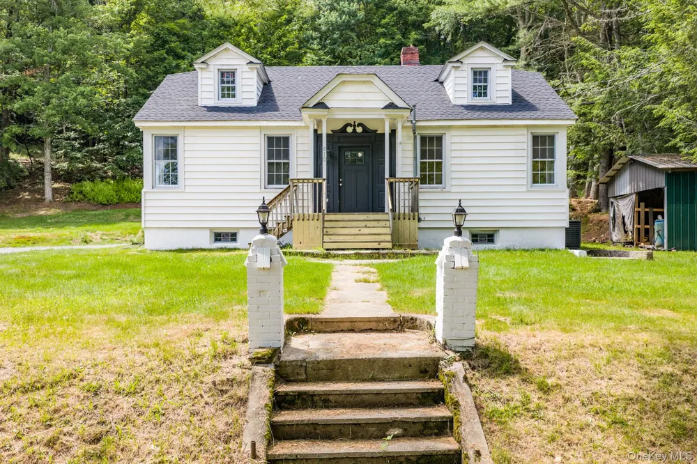 810 Benton Hollow Road Woodbourne, NY 12788