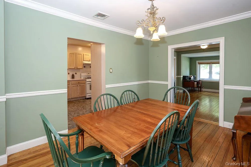 81 Summers Street Oyster Bay, NY 11771