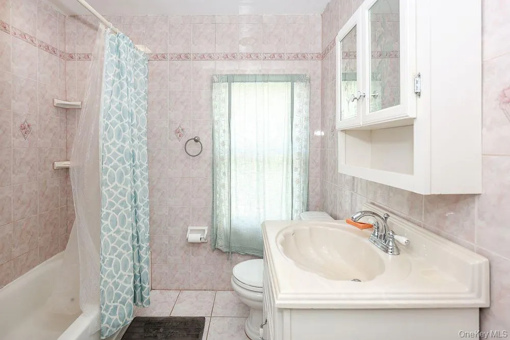 81 Summers Street Oyster Bay, NY 11771