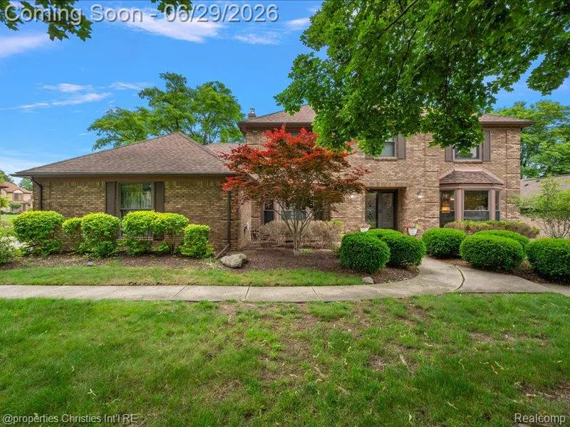 38696 Wakefield Court Northville City, MI 48167