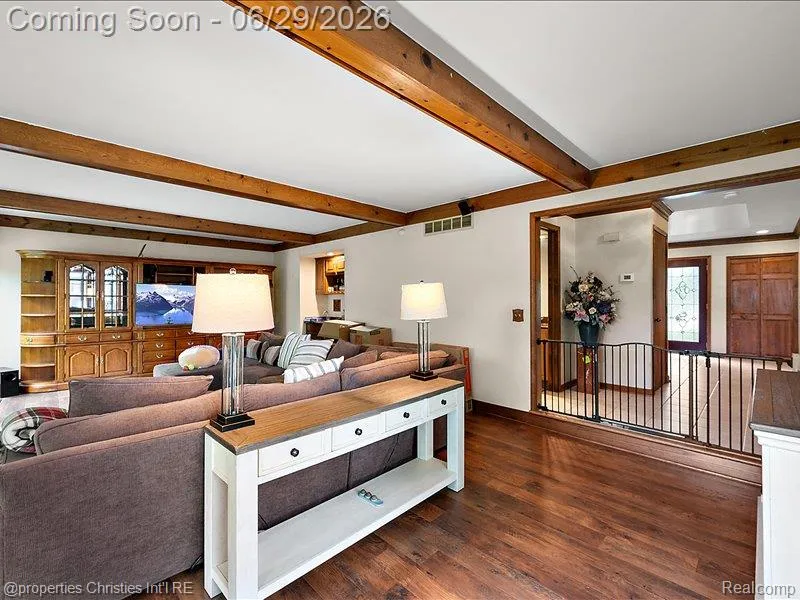 38696 Wakefield Court Northville City, MI 48167