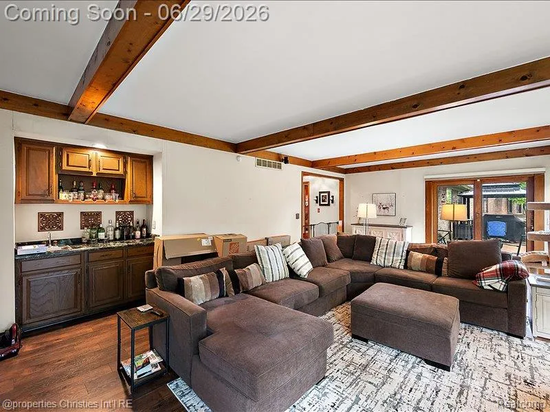 38696 Wakefield Court Northville City, MI 48167