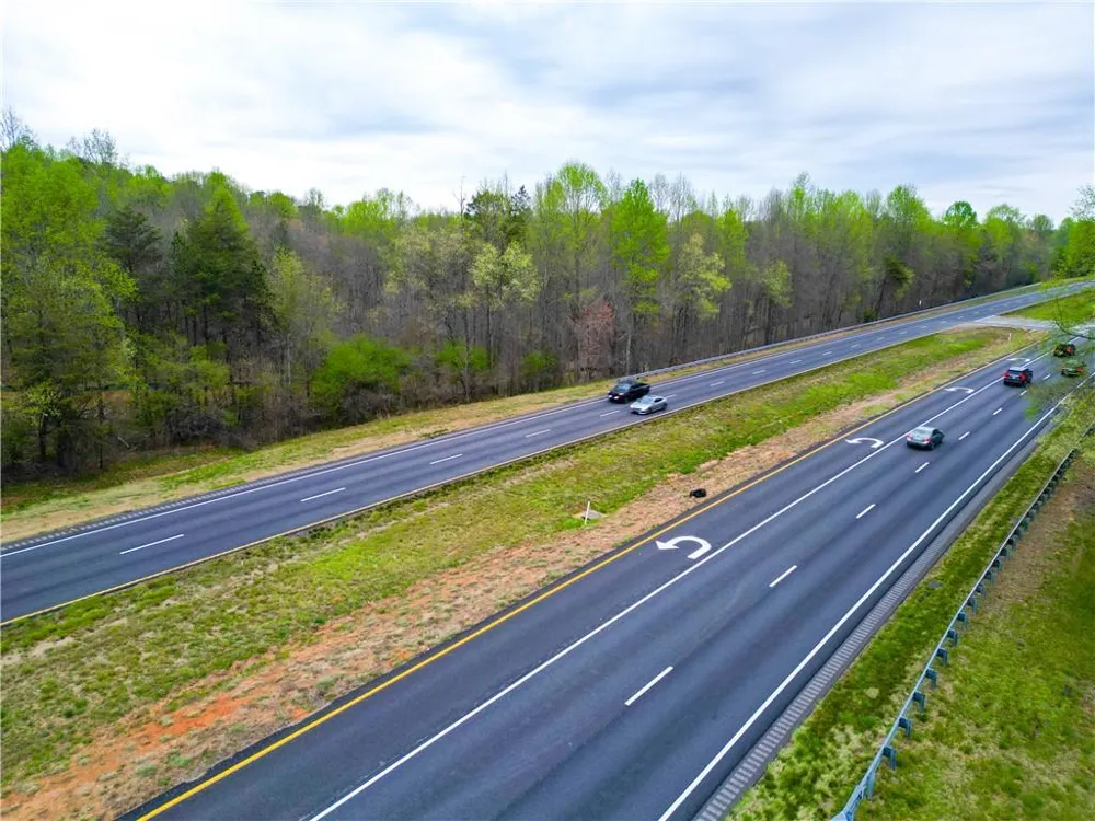 5457 Cornelia Highway Alto, GA 30510