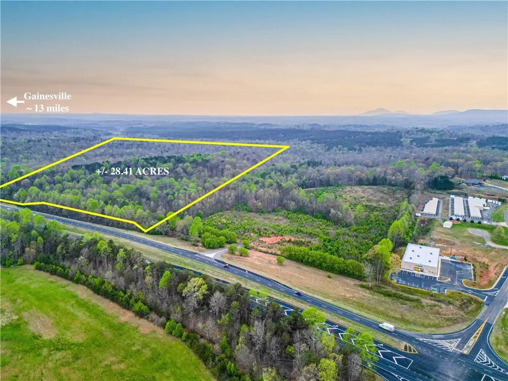 5457 Cornelia Highway Alto, GA 30510