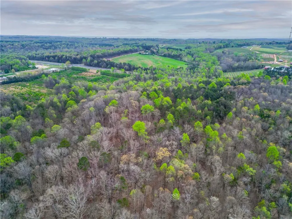 5457 Cornelia Highway Alto, GA 30510
