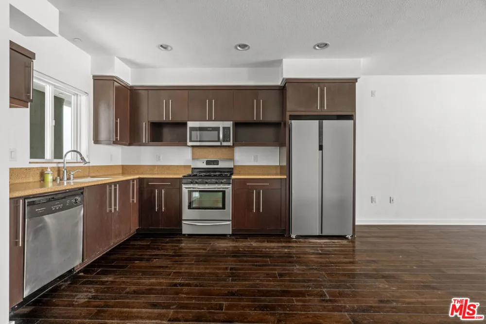 13045 Pacific Promenade #340 Los Angeles, CA 90094