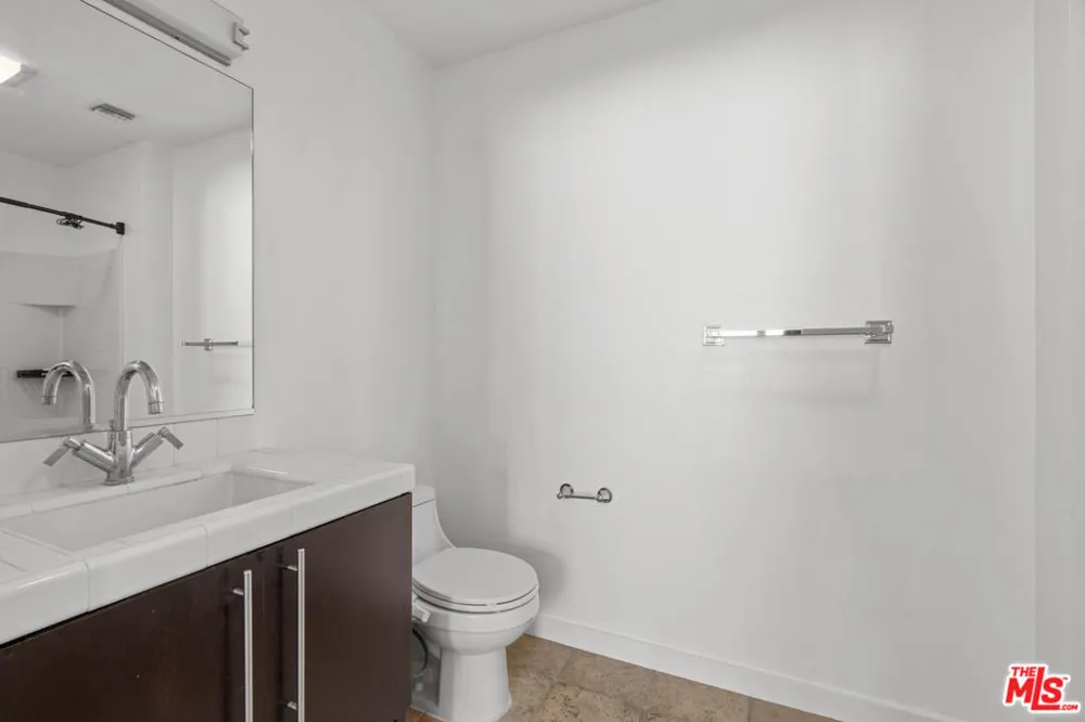 13045 Pacific Promenade #340 Los Angeles, CA 90094