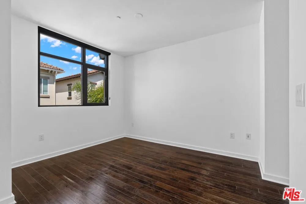13045 Pacific Promenade #340 Los Angeles, CA 90094
