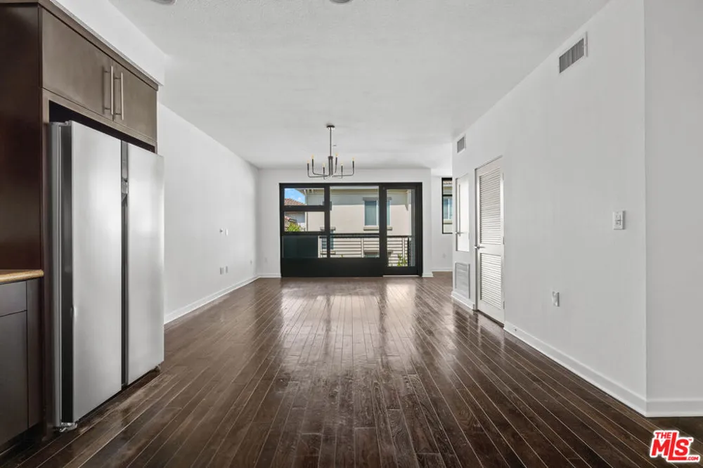 13045 Pacific Promenade #340 Los Angeles, CA 90094