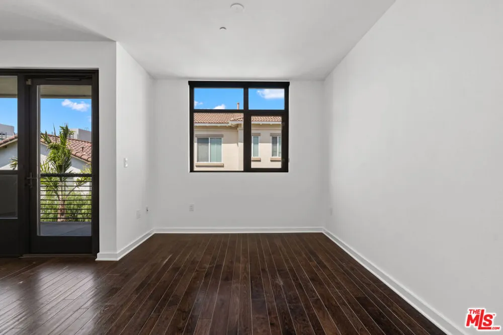 13045 Pacific Promenade #340 Los Angeles, CA 90094