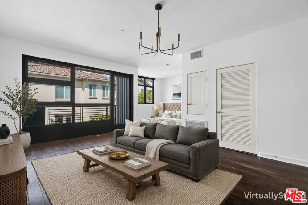 13045 Pacific Promenade #340 Los Angeles, CA 90094