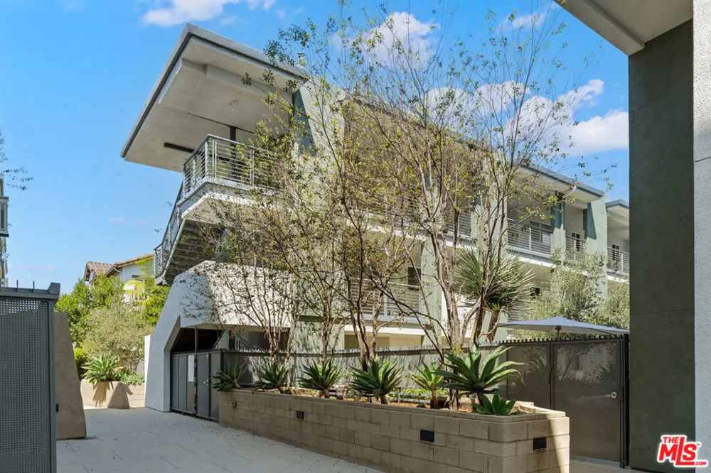 13045 Pacific Promenade #340 Los Angeles, CA 90094