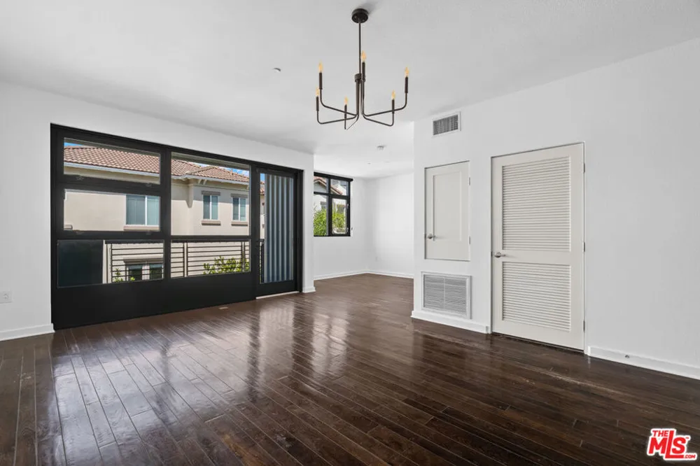 13045 Pacific Promenade #340 Los Angeles, CA 90094