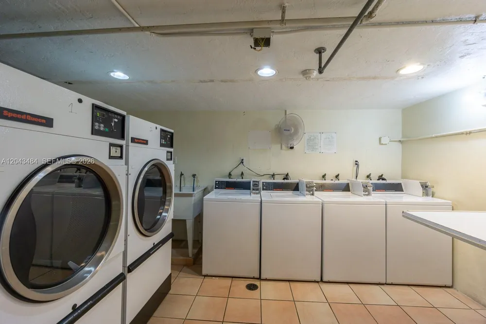 1205 Mariposa Ave #428 Coral Gables, FL 33146