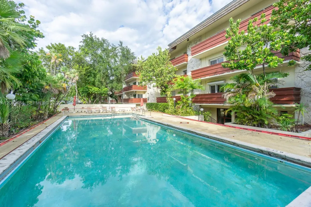 1205 Mariposa Ave #428 Coral Gables, FL 33146