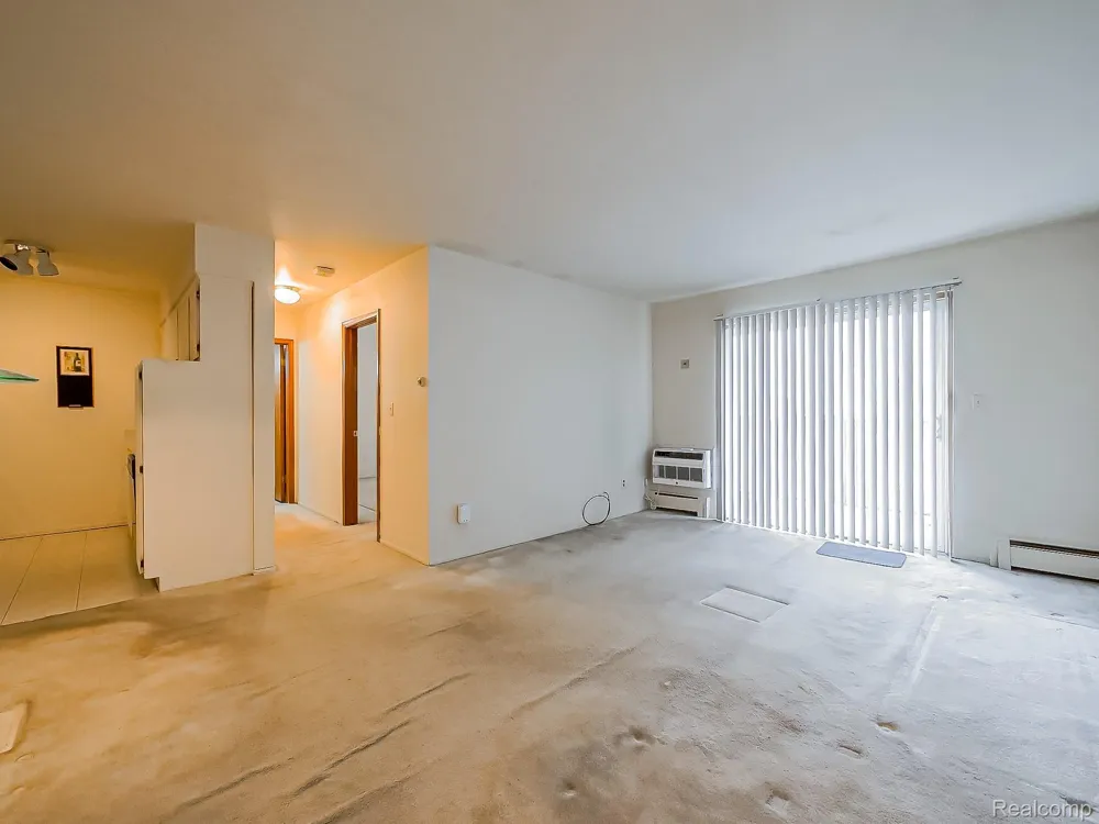 32125 Beaconsfield Street #44 Roseville City, MI 48066