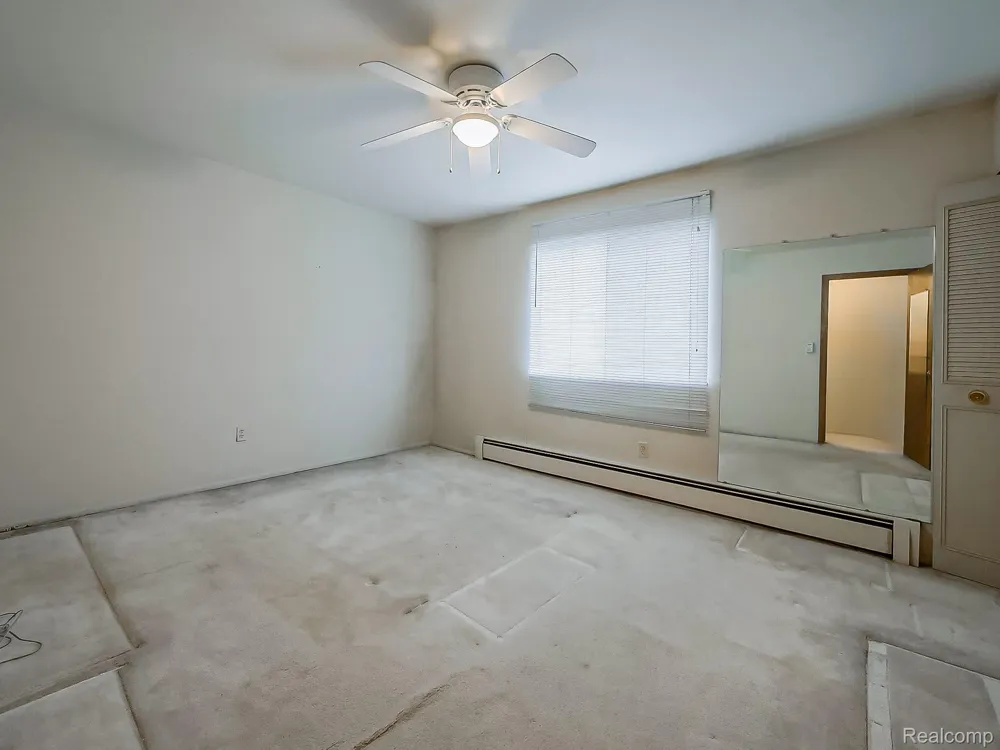 32125 Beaconsfield Street #44 Roseville City, MI 48066