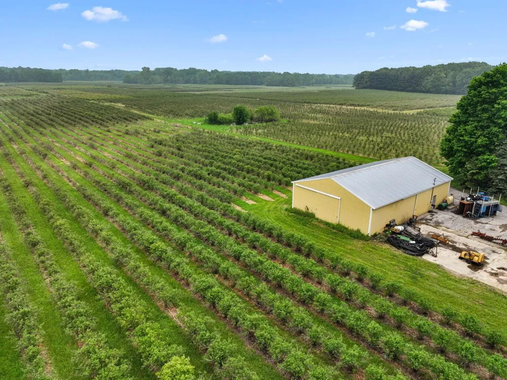 2031 Lynch Road Benton Harbor, MI 49022