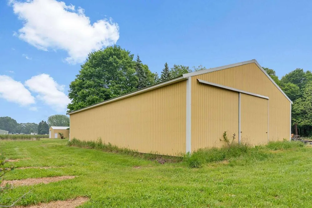 2031 Lynch Road Benton Harbor, MI 49022